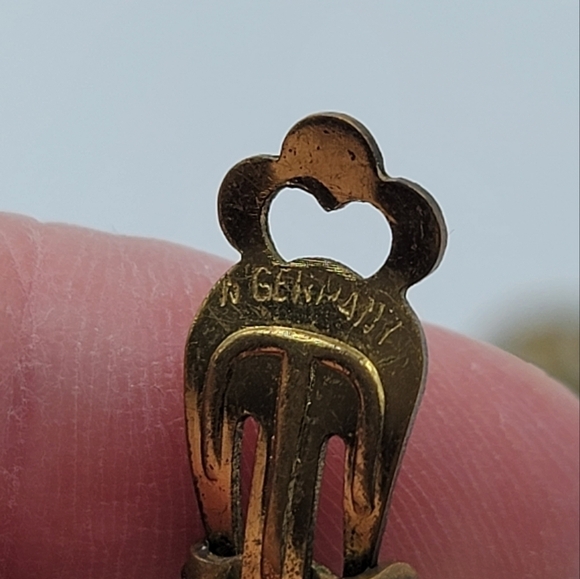 Vintage Germany Courting Couple Clip On Earrings #763 - Picture 10 of 14